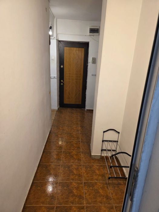 De închiriat apartament cu 3 camere – zonă centrală, Târgu Jiu