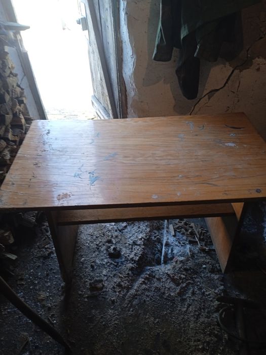 Продам стол хор состояние