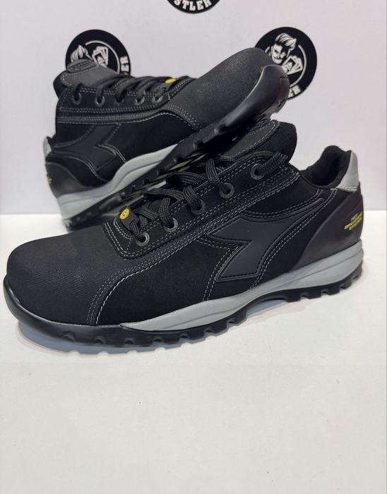 Мъжки обувки с метално бомбе DIADORA . Номер 45