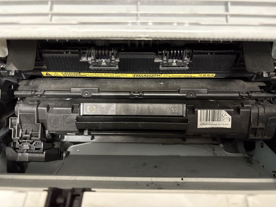 Принтер НР Р1102 в идеальном состоянии