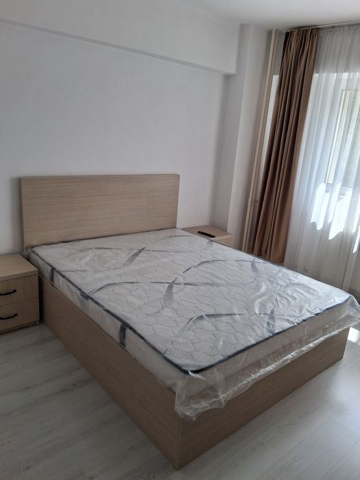 Apartamente de închiriat