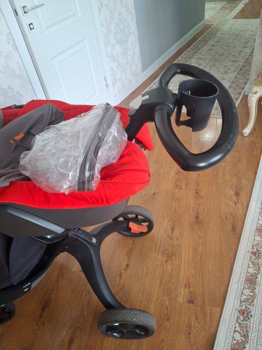 Детская коляска Stokke v6, стокке
