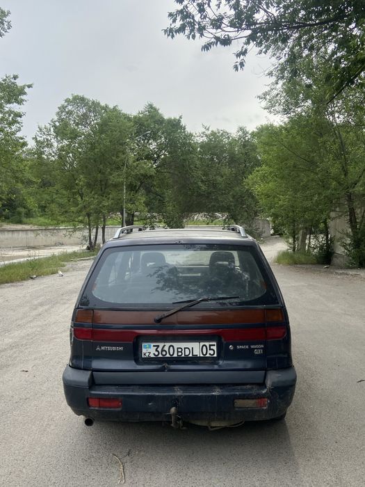 Mitsubishi Space Wagon