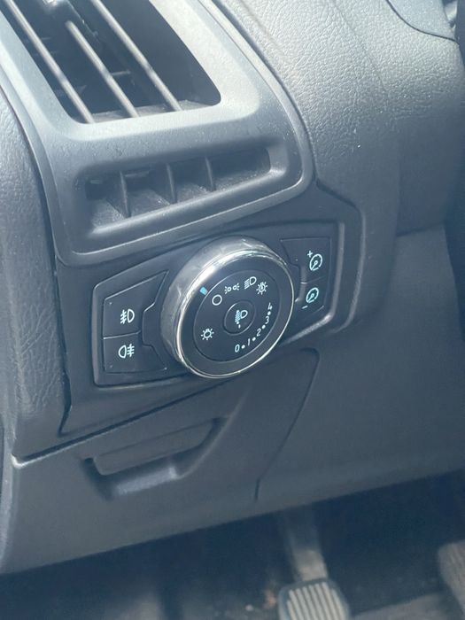 FORD Focus Mk3 - 1.6 benzina aspirat