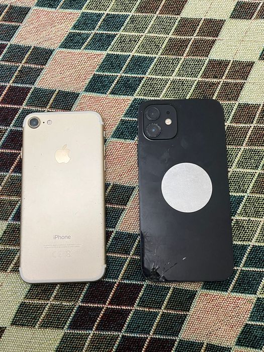 Мобилные телефоны