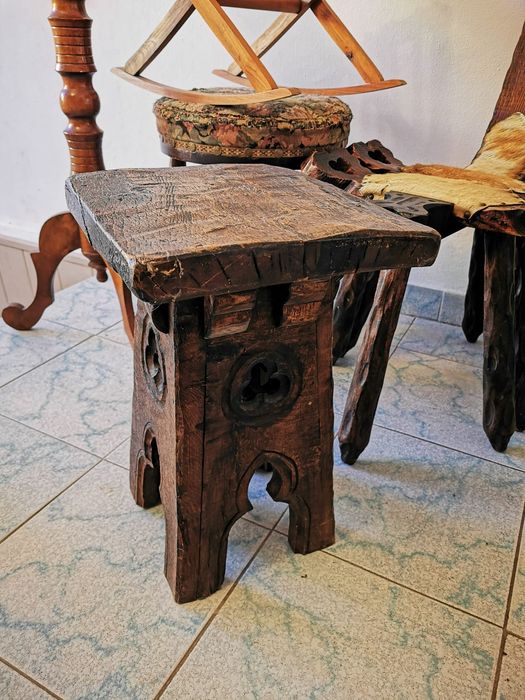 Vând scaune vintage lemn masiv și alte obiecte