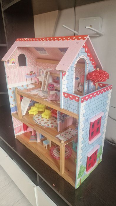 Домик для девочек