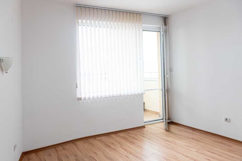 Дава се под наем Офис в Бургас, Център - 65 кв.м за 350 € - Снимка #6