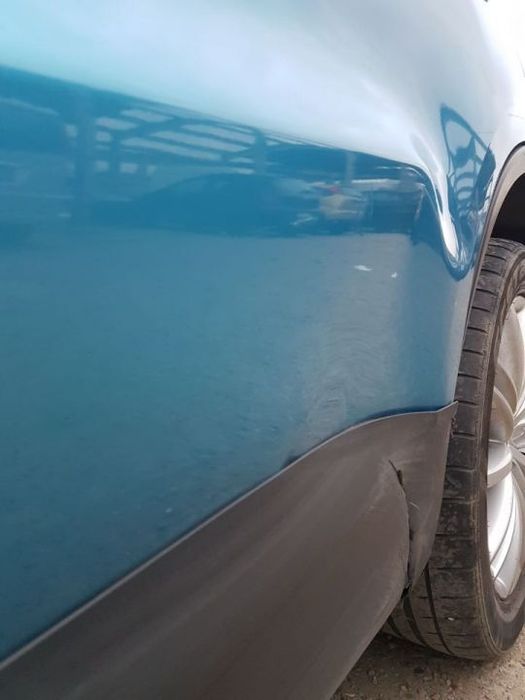 Usa / Portiera Stanga Spate cu DEFECT VW Tiguan Non Facelift 2007 - 2011 Cod Culoare 4R / LD5N