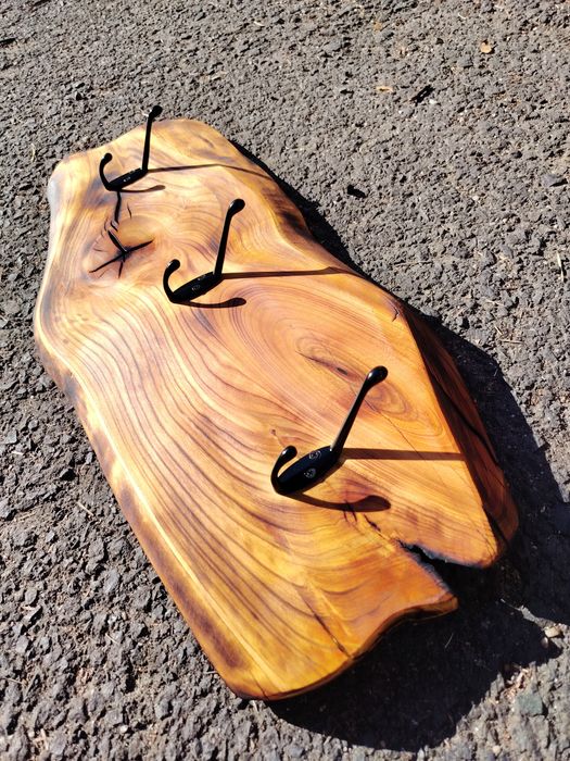 cuier lemn masiv, cireș, stejar, nuc