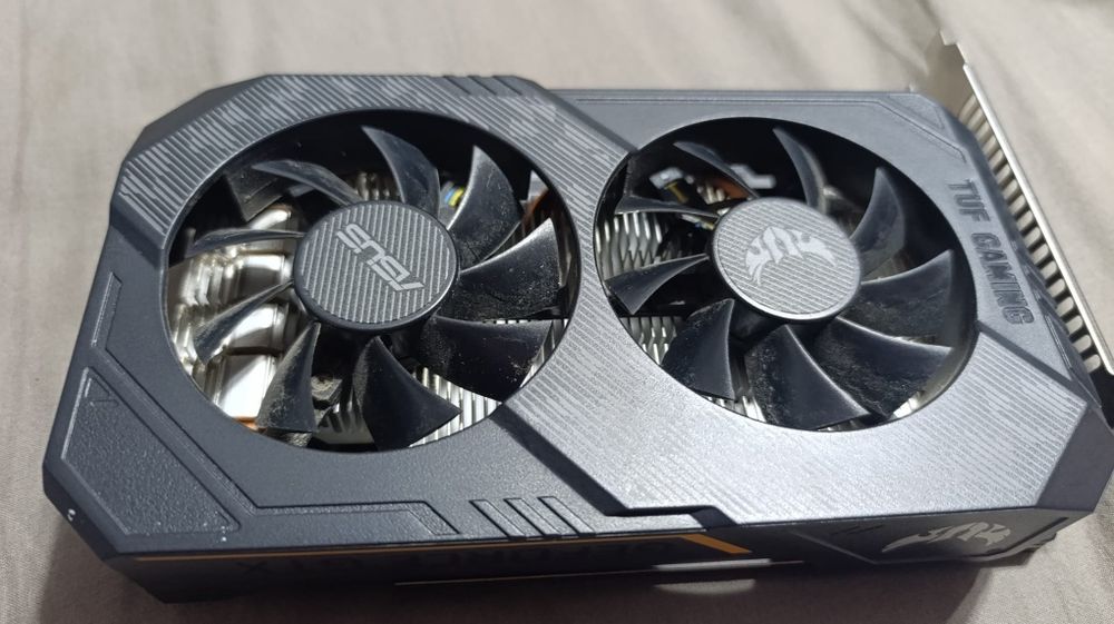 Placa video Asus gtx1650 4gb vram gddr4