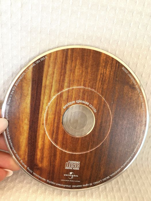 Cd uri diverse  Pavarotti Madonna J lo