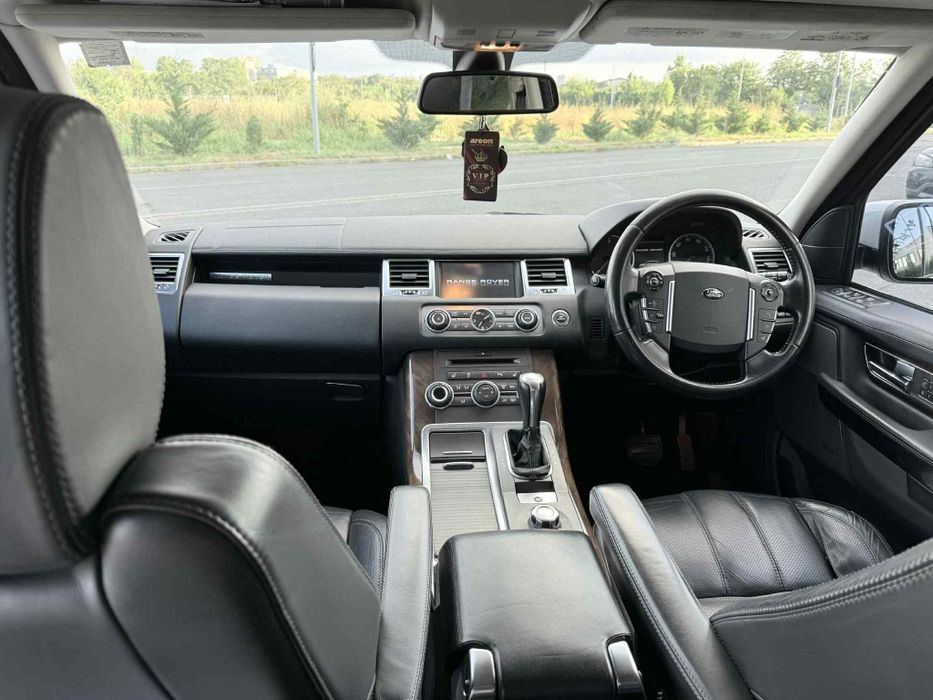 Range Rover sport 3.0 d cu acte valabile de uk  mot,insurance ,carte.