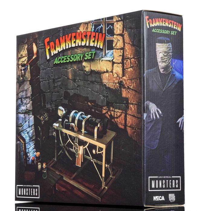 Аксессуары для фигурки NECA Universal Monsters Frankenstein Set