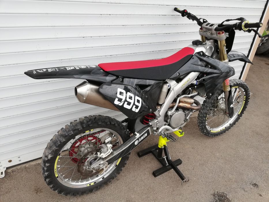 Suzuki RMZ 250 инжекцион