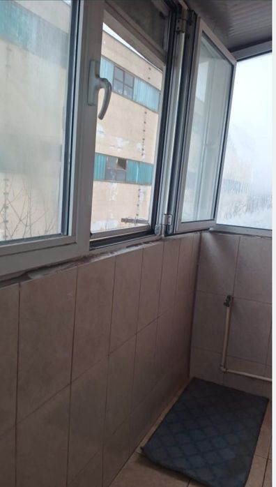 Particular , vând apartament cu 2 camere decomandat Lapus