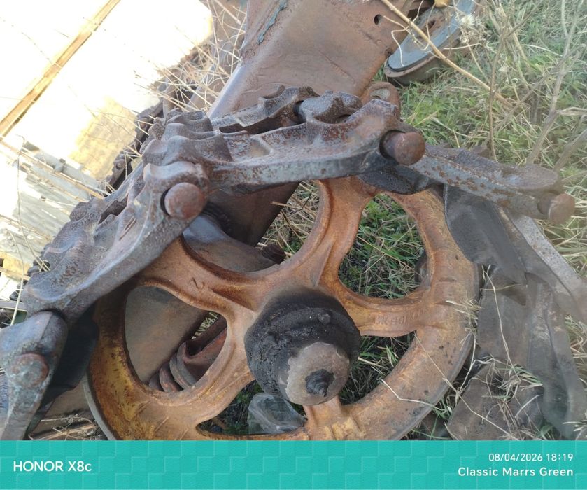 ДТ75 нет коленвала остальное все имеется.