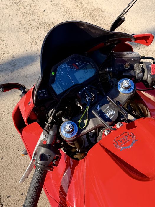 Motocicleta Honda CBR 600 RR