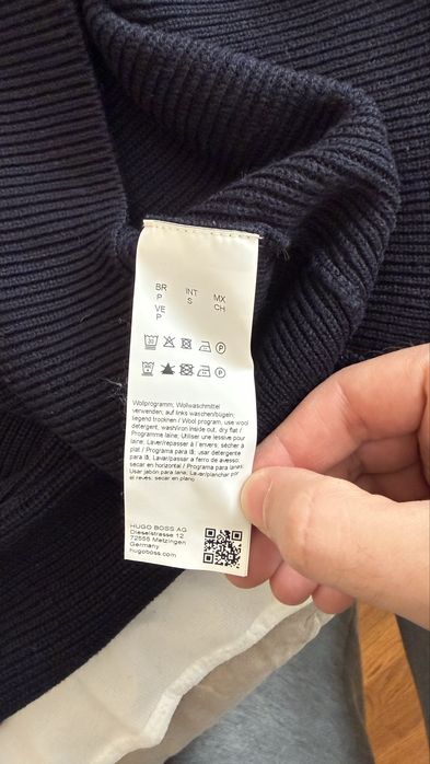 Жилетка Boss от вълна