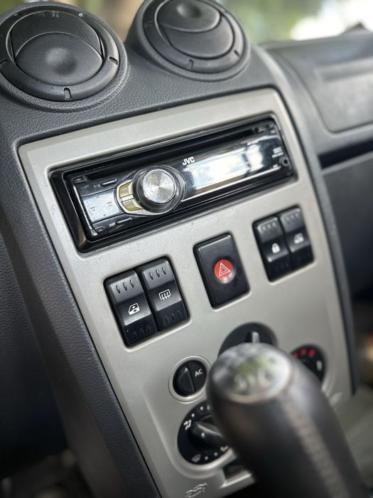 Dacia Logan 1.6 benzină + GPL