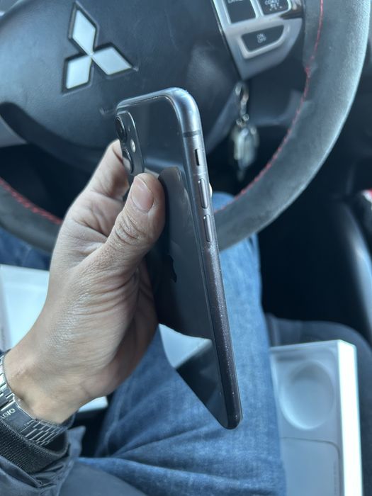 Продам айфон 11 64гб
