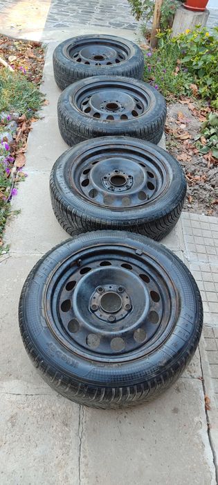 Зимни гуми 205 55 16 с джанти