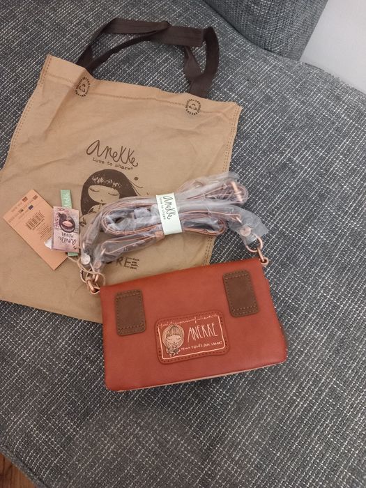 Чанта марка Aneke