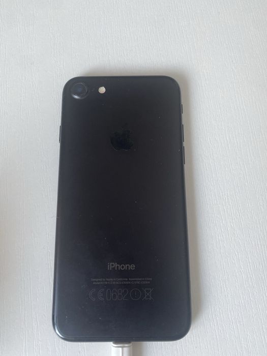 Айфон 7 заблокированый