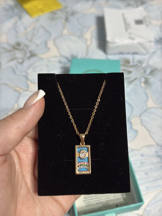 Продам цепочку с кулоном