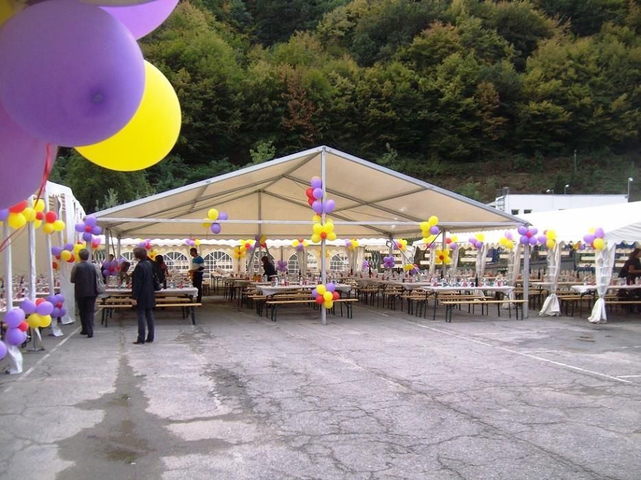 Дървени сгъваеми бирени баварски комплекти /бирфест/ под наем