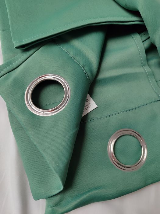 NOU Draperie verde 140*260 cm, black-out