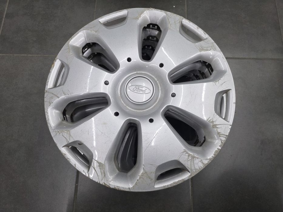 Тасове 16 - Ford