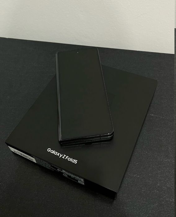 Самсунг Zfold 5 512