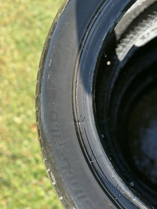Vand cauciucuri Pirelli
