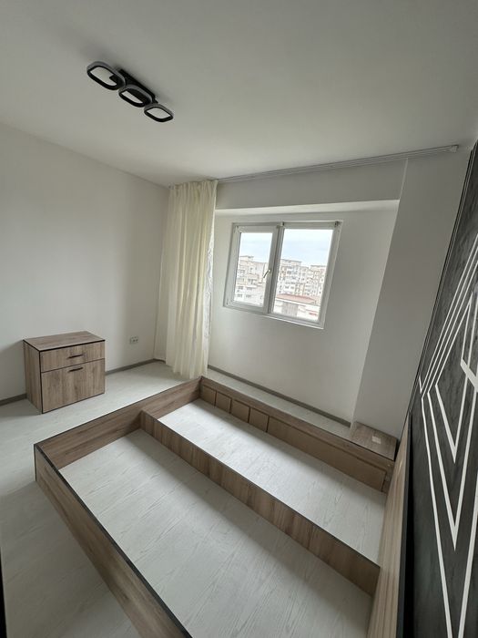 Apartament 2 camere decomandat etaj 8/8 micro 20/21 sens giratoriu hotel magnus bloc din 1981