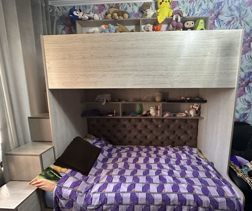 Кровать двухяростная