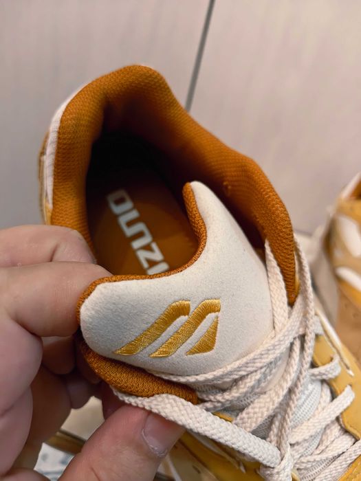 кроссовки Mizuno Contender