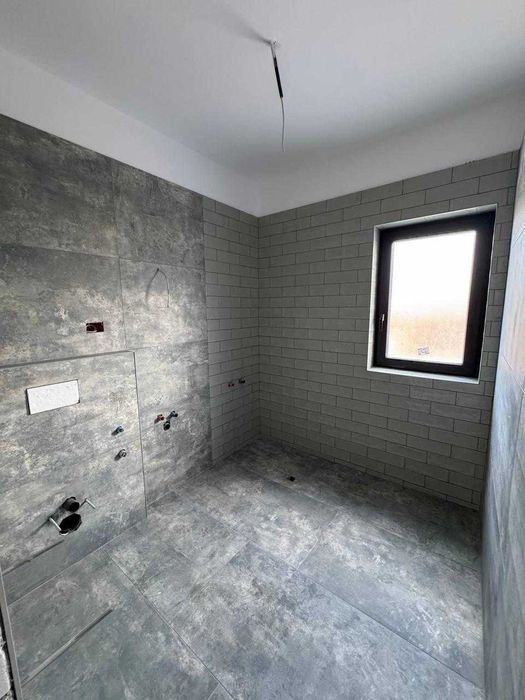 Proprietar Vand Casa TERMO PASIVA locuinta capabila sa fnct. independe