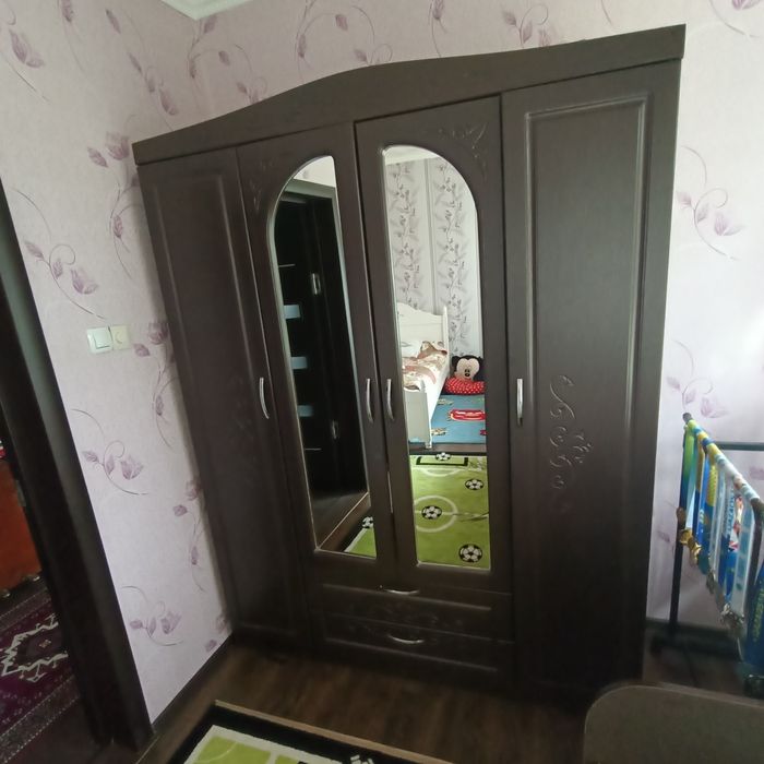 Шкафы и комод для спальни