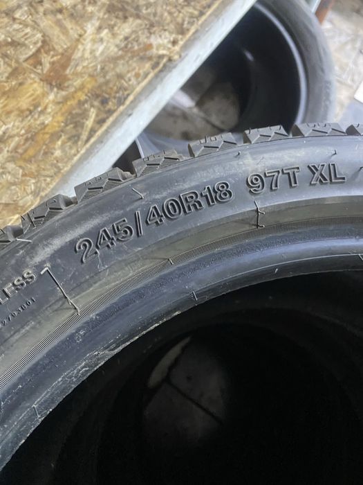 245/40 R18 зимние шина
