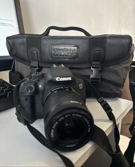 Canon EOS 700D с обектив