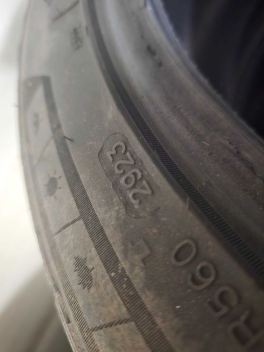 Гуми сезонни 255/40/19