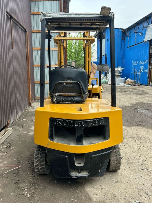 Продам кару KOMATSU