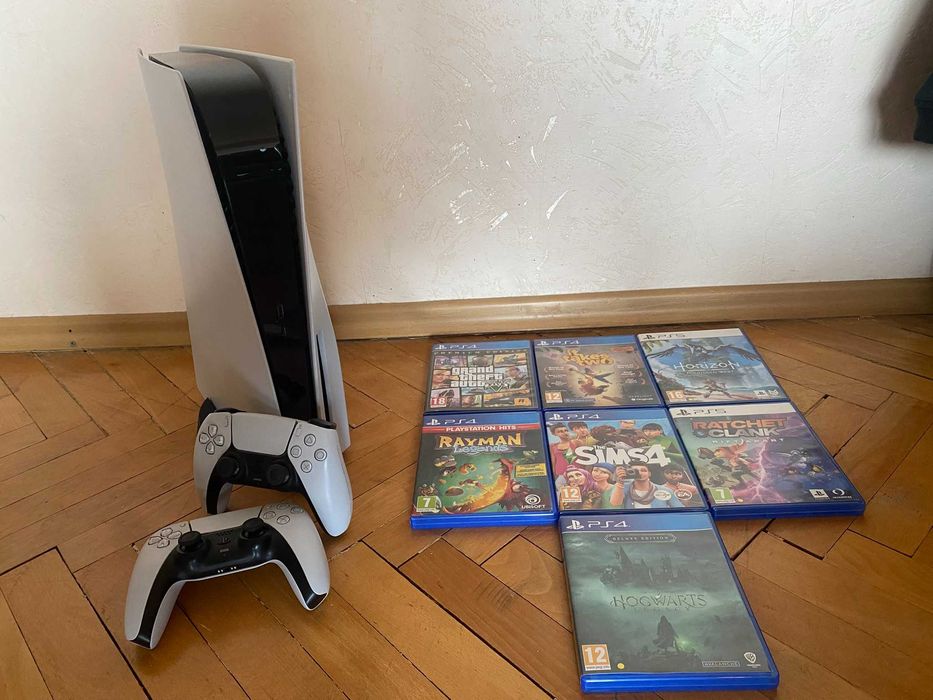 PlayStation 5 Disc Edition 1TB+ 2 Dual Sence controlers + 8 игри