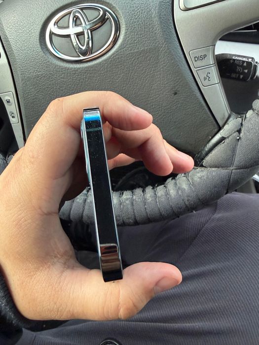 IPHONE 12 pro продам срочно торг есть