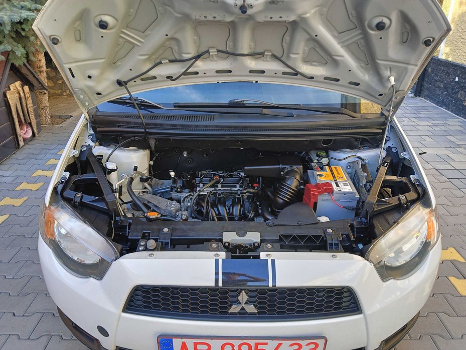 MITSUBISHI Colt 2012 — imagine 4