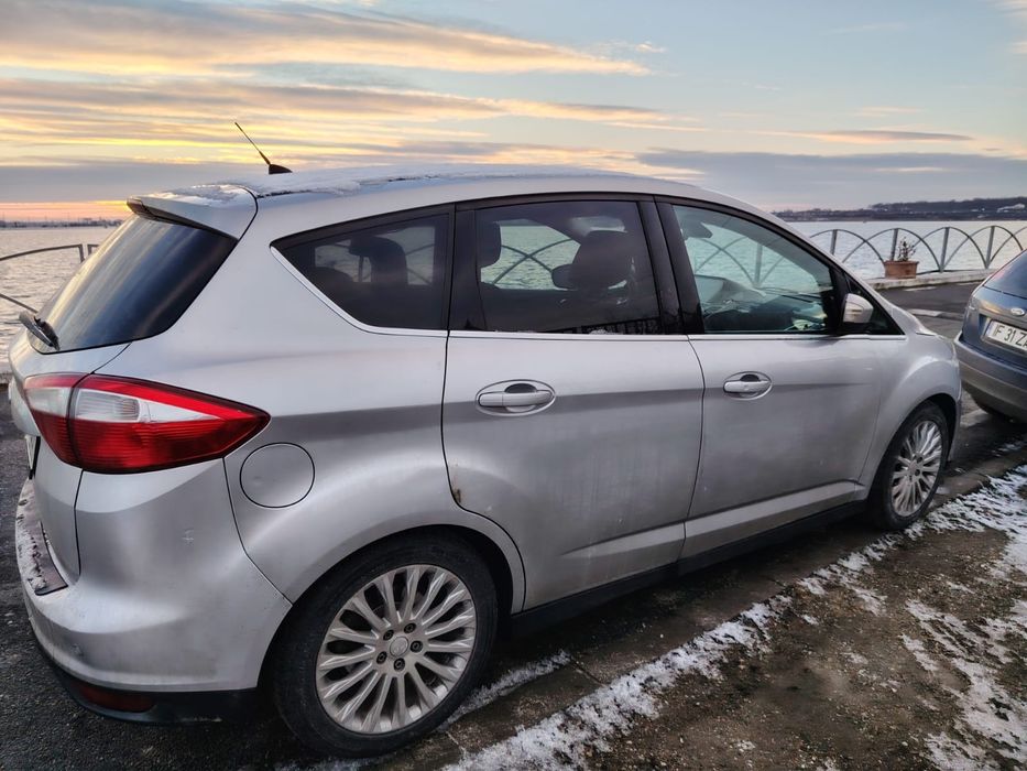 Vând Ford C-Max 2016