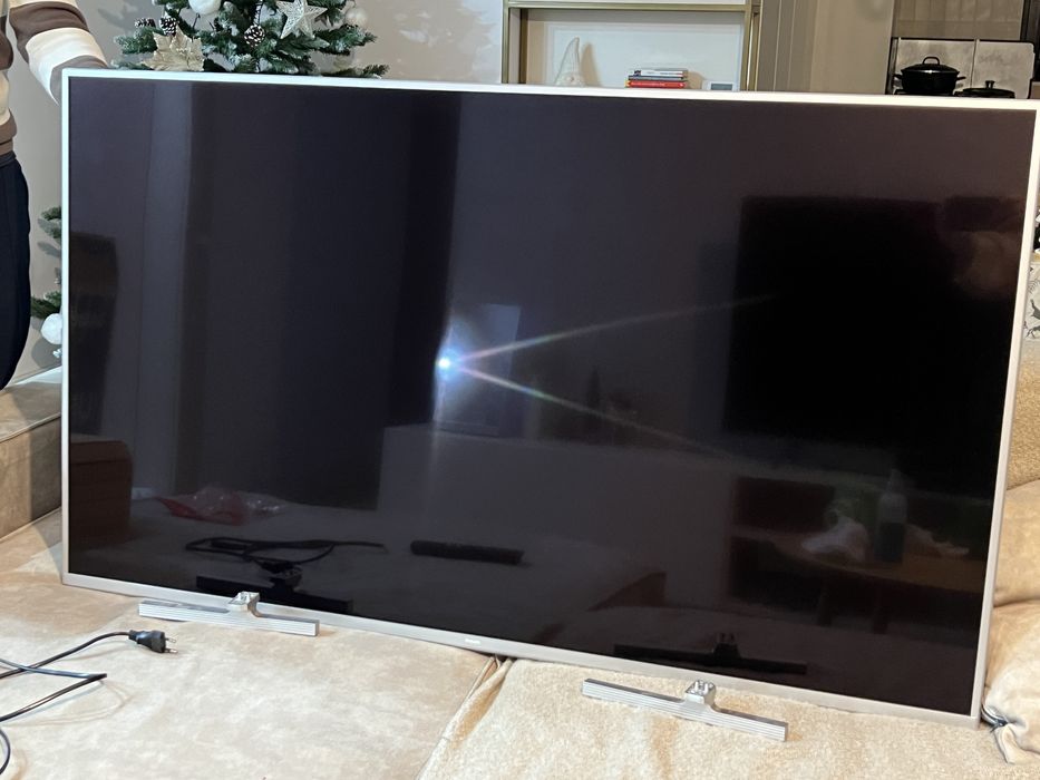Smart TV Philips, Ambilight, 139cm