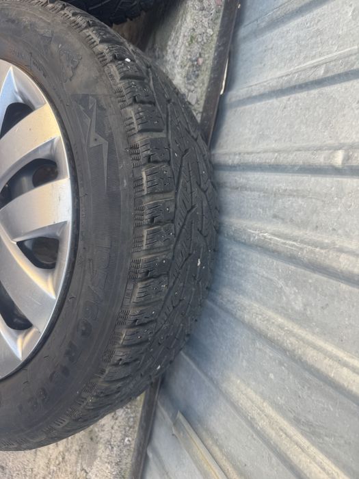 Шины вместо с Диском