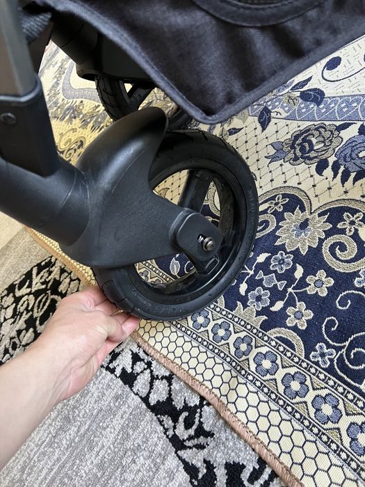 Продается коляска для новорожденных.